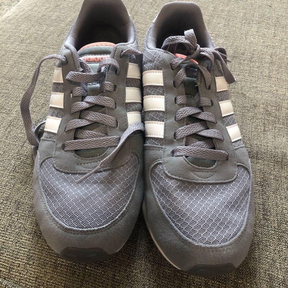 Women's Adidas Tennis shoes